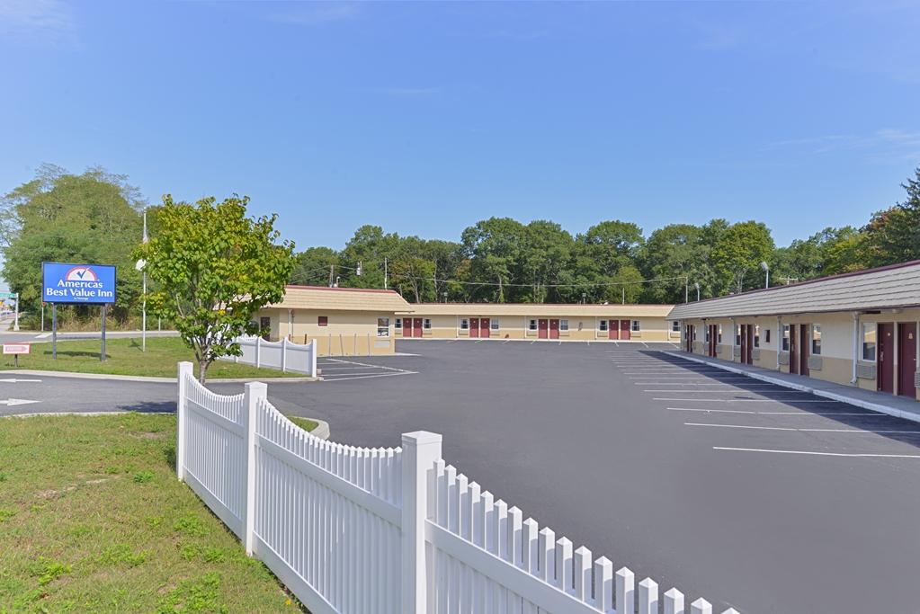 Americas Best Value Inn - Port Jefferson Station - Long Island Kültér fotó