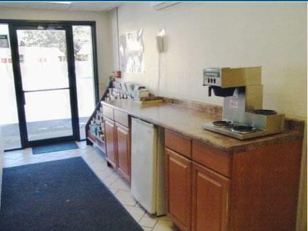 Americas Best Value Inn - Port Jefferson Station - Long Island Kültér fotó