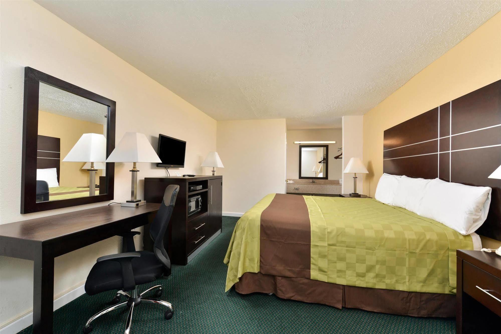Americas Best Value Inn - Port Jefferson Station - Long Island Kültér fotó