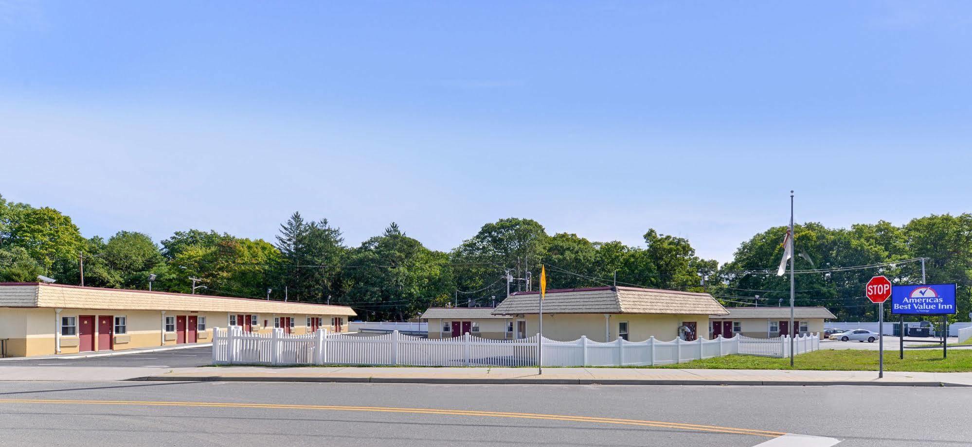 Americas Best Value Inn - Port Jefferson Station - Long Island Kültér fotó