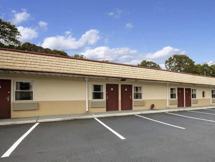 Americas Best Value Inn - Port Jefferson Station - Long Island Kültér fotó